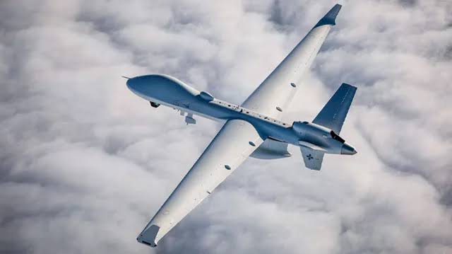 হুতিদের ক্ষেপণাস্ত্রের আঘাতে ড্রোন বিধ্বস্ত