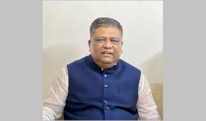 আনোয়ারুজ্জামান চৌধুরীর ‘দেশত্যাগে নিষেধাজ্ঞা’