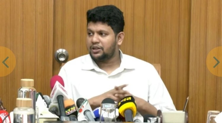ফ্যাসিবাদমুক্ত গণমাধ্যম তৈরিতে লাইভ টিভি ও নেক্সট টিভিকে লাইসেন্স দেওয়া হয়েছে: তথ্য উপদেষ্টা