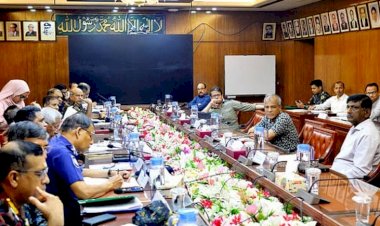 জাকির নায়েককে আপাতত বাংলাদেশে আসার অনুমতি না দেওয়ার সিদ্ধান্ত